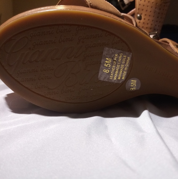 Gianni Bini heels - Picture 2 of 3